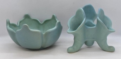 (2) Van Briggle pottery pieces: triple cornucopia and bowl, turqouise - 4