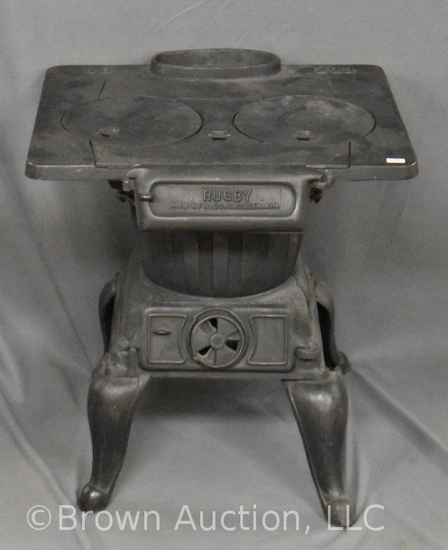 Rugby No. 223 Cast Iron stove, 22" tall x 21"w, cabrio legs