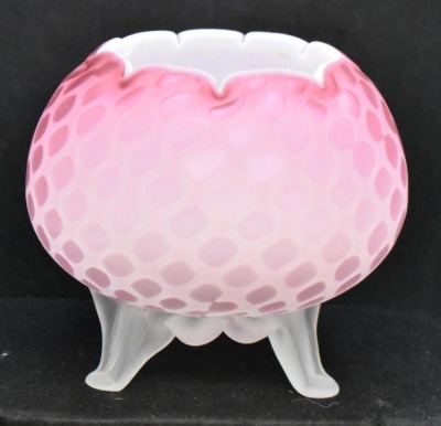 Mt. Washington Mother-of-Pearl ftd. rose bowl, Diamond Quilted - 2