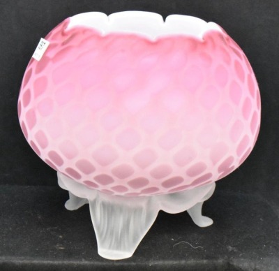 Mt. Washington Mother-of-Pearl ftd. rose bowl, Diamond Quilted - 4