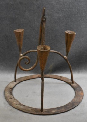 Antique wrought iron triple rush light, 18th century - 3