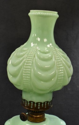 Green opaque Coolidge Drape Bellevue 19" kerosene lamp - 2