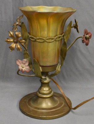 Pair of Art Nouveau 9.25" tall lamps adorned w/ signed Quezal gold aurene shades - 5