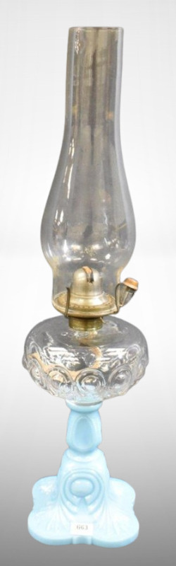 8.5" Bullseye Fine Detail No. 1 pedestal stand kerosene lamp