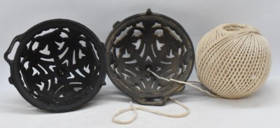 Cast Iron string holder - 7