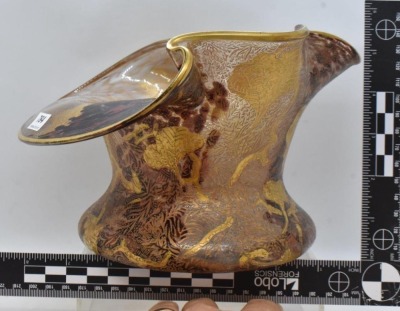 Art Glass 5"h x 8.5"d Jack-in-the-Pulpit bowl, unique stippled-like exterior gold and wind patterns - 5