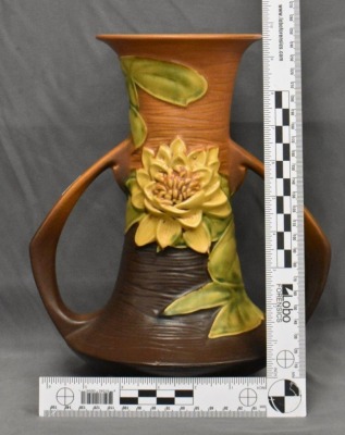 Roseville Water Lily 80-10" vase, brown - 7