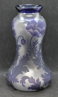 Val Saint Lambert acid-etched 8.5" vase decorated w/ Poppies, Boma Model - 3