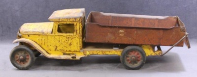 1930's Buddy L pressed steel "Dump Truck", 19.5"l - 2