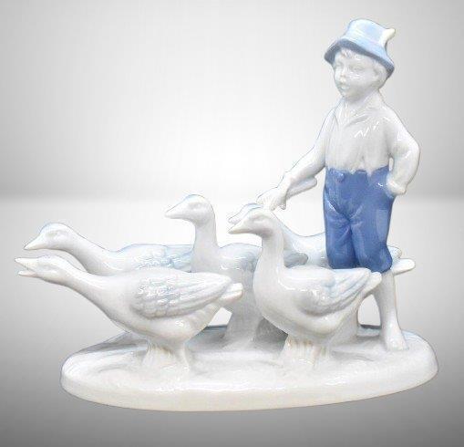 Gerold Porzellan Bavaria figurine of boy and geese, #7514