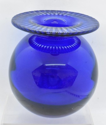 Mrkd. Tiffany and Co. 6" cobalt blue spittoon-shaped vase - 3