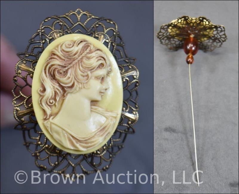 Vintage lady cameo hat pin on gold filigree frame