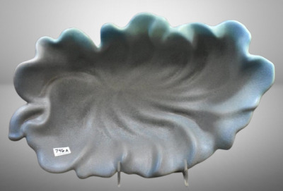 Van Briggle pottery "Leaf" console bowl, turquoise glazes - 2