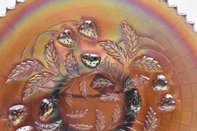 Carnival Glass Strawberry/ Basketweave (Northwood) 9"d plate, amy. - 3