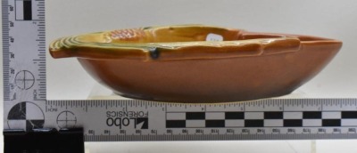 Roseville Pine Cone 497 ash tray, brown, 7.5" - 3