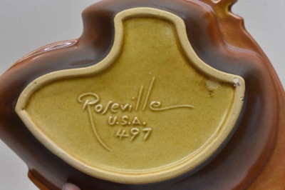 Roseville Pine Cone 497 ash tray, brown, 7.5" - 4