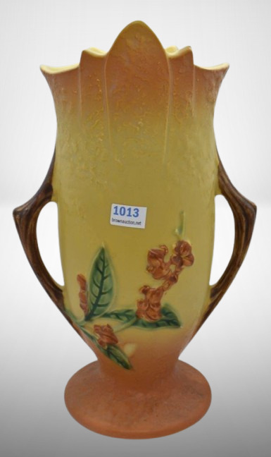 Roseville Bittersweet 885-10" vase, yellow