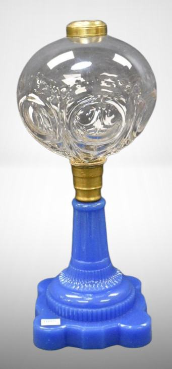 14" kerosene lamp stand, sapphire blue base and clear font