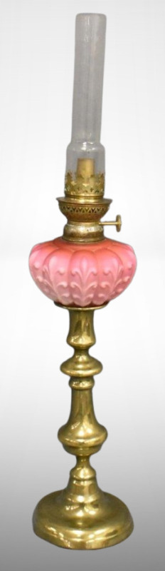 Victorian Art Glass peg lamp, pink cased font in Fleur-de-Lis pattern