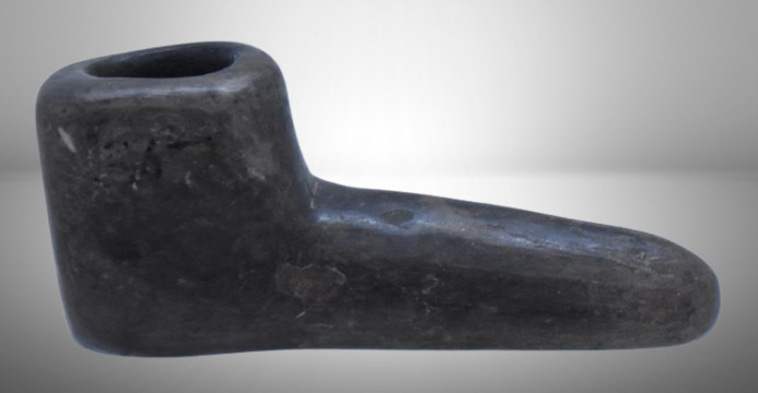 Native American Indian elbow stone pipe, 1.5" x 3.5"