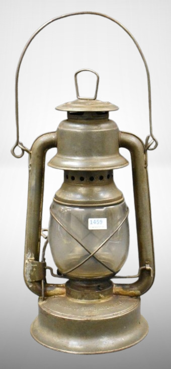 Embury Mfg. Co. No. Little Supreme railroad kerosene lantern