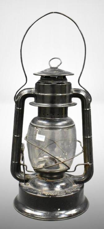 Dietz No. 2 large fount D-Lite railroad kerosene lantern