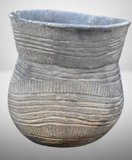 Native American incised Indian pot