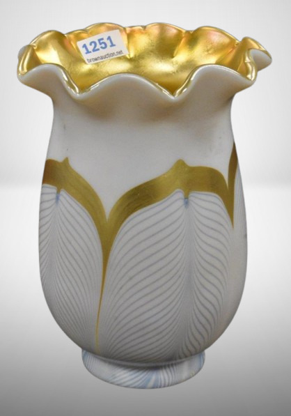 Steuben glass gold aurene and calcite pulled feather lamp shade, 5.5"h