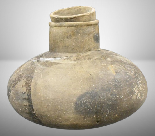 Pre-Columbian Native American Indian water bottle and cover