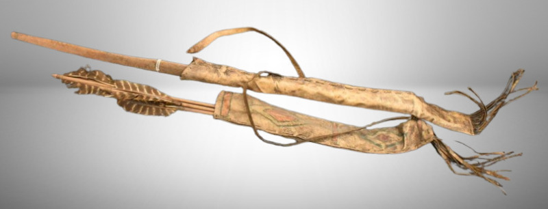 native American style Bow, arrows, scabbord set -