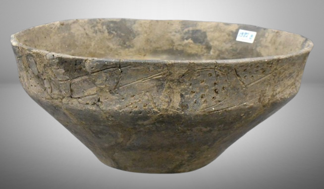 Pre-Columbian Native American Indian bowl