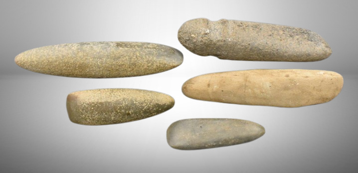 (5) Large Native American Indian stone axe head, tools and weapons artifacts
