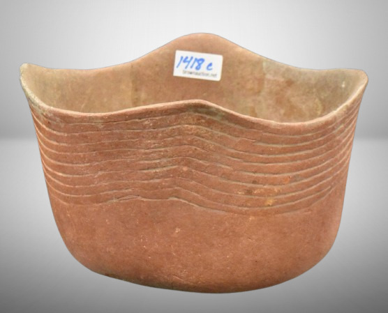 Pre-Columbian Native American Indian pot