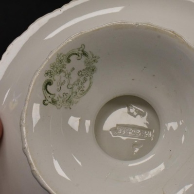 (4) pcs. Minton and Boyle "The Gem" green transferware: (3) 10.25"d plates and 3.5"h x 10"d cake plate - 8