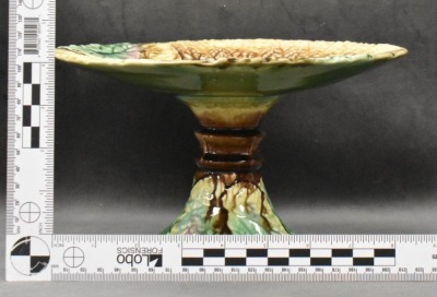 Majolica Begonia Leaf 5" cake stand, 9"d - 8