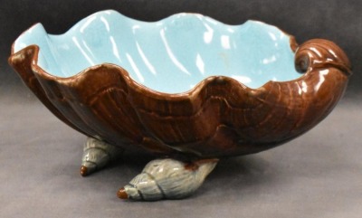 Majolica ftd. shell-shaped 4"h bowl, 9"d - 4