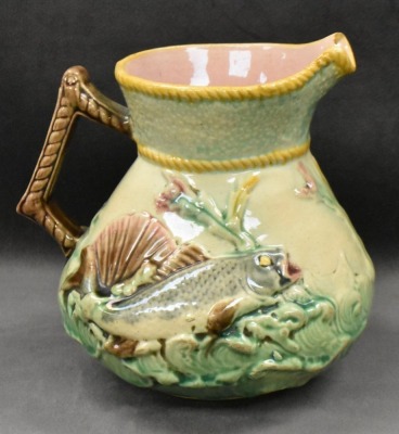 English Majolica Fish and Shell 6" pitcher - 3
