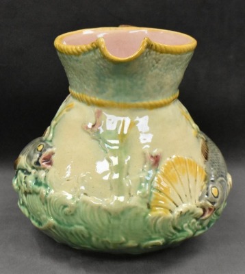 English Majolica Fish and Shell 6" pitcher - 4