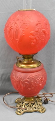 Red satin glass Raised Roses Gone with the Wind lamp - 4