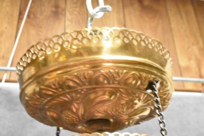 Bradley and Hubbard Victorian hanging parlor oil lamp, pink melon-shaped shade and font - 4