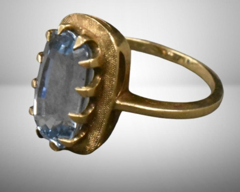 Aquamarine ladies ring, 10K