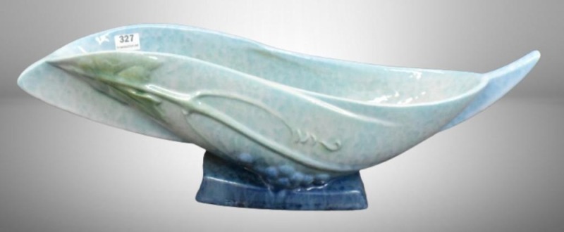 Roseville Wincraft 228-12" console bowl, Bushberry, blue/ turq.