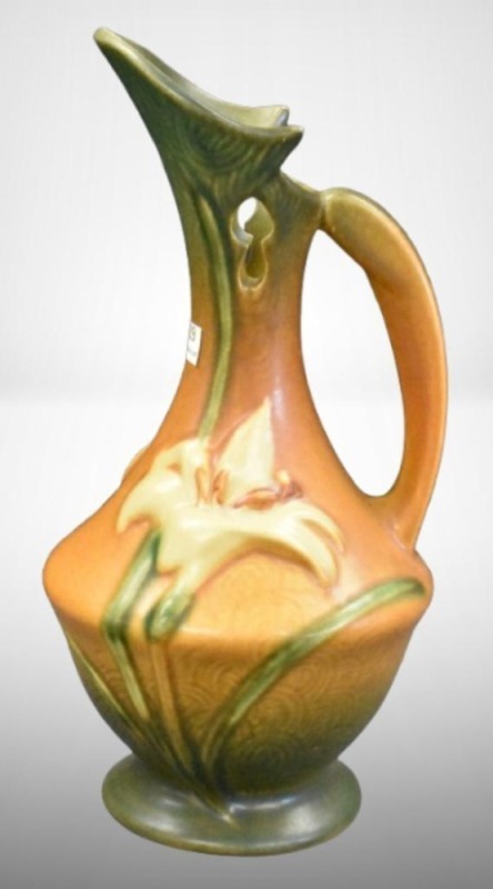 Roseville Zephy Lily 23-10" ewer, brown