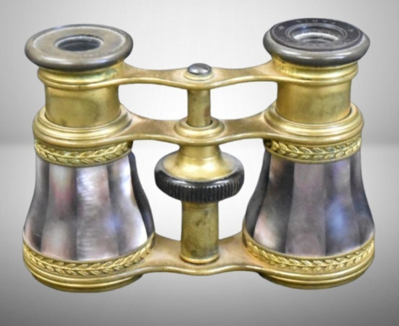LeMaire Fi/ Paris opera glasses, beautiful pink and purple Mother-of-Pearl