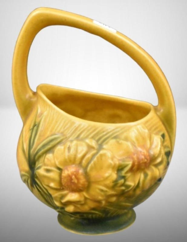 Roseville Peony 376-7" basket, yellow