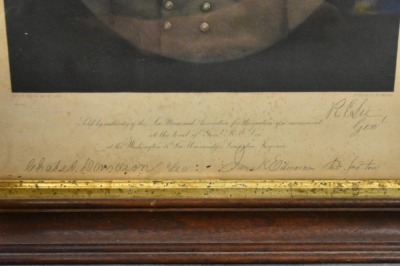 Framed picture of Gen. Robert E. Lee w/ info and signatures at bottom - 3