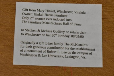 Framed picture of Gen. Robert E. Lee w/ info and signatures at bottom - 8