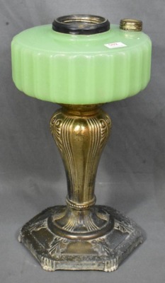 (2) Aladdin Model B Majestic lamps, green and white moonstone - 2