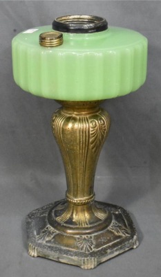 (2) Aladdin Model B Majestic lamps, green and white moonstone - 3