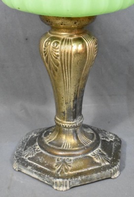 (2) Aladdin Model B Majestic lamps, green and white moonstone - 5